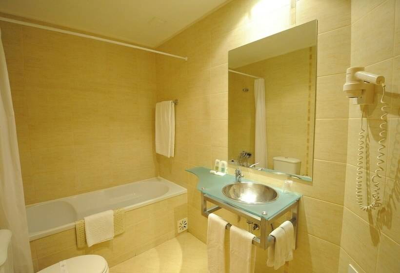 דירת שני חדרים עם מרפת, Oceano Atlantico Apartamentos Turisticos