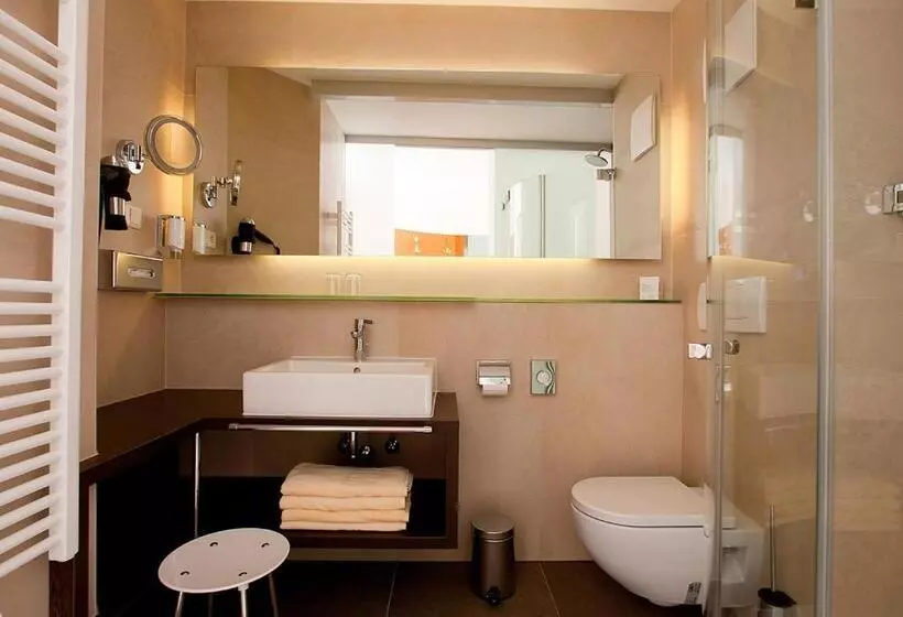 バルコニー付きスタンダードルーム, Thermenhotel Stoiser