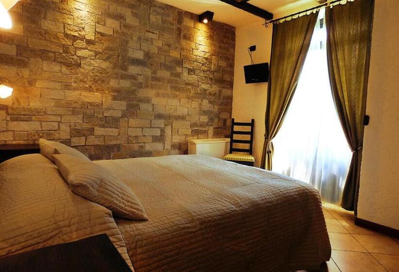 חדר סטנדרט נוף לאגם, Chalet Sul Lago Hotel In Montagna