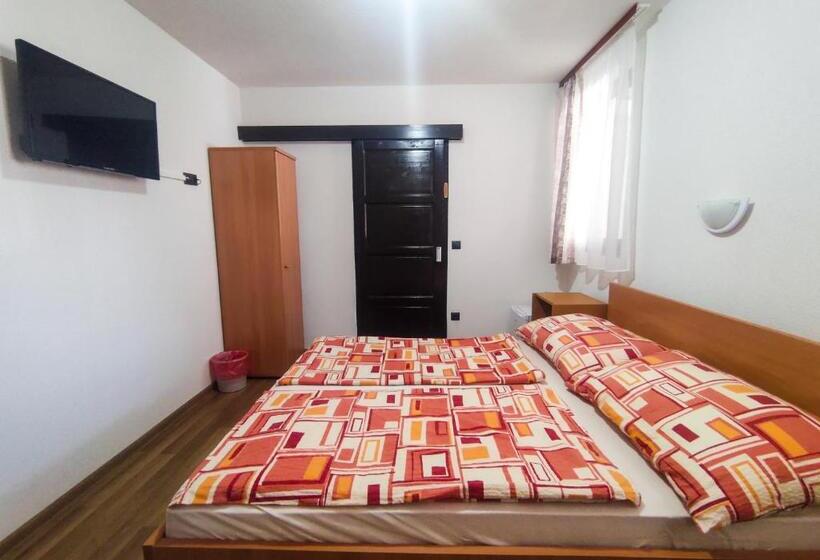 Номер Стандарт, Viktória Panzió Zamárdi