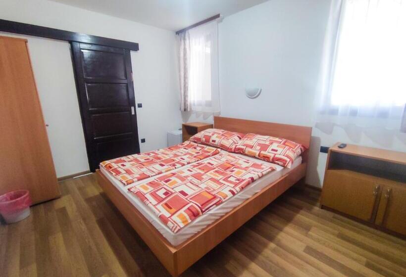 Номер Стандарт, Viktória Panzió Zamárdi