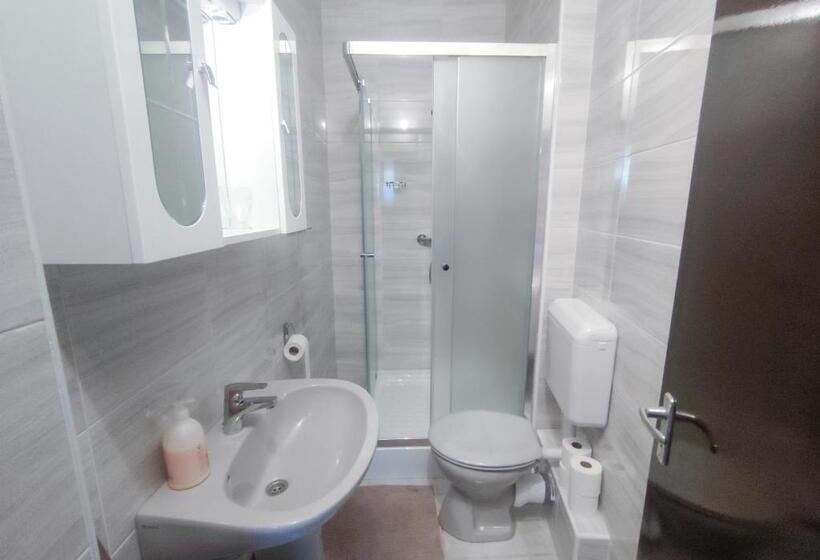 Номер Стандарт, Viktória Panzió Zamárdi