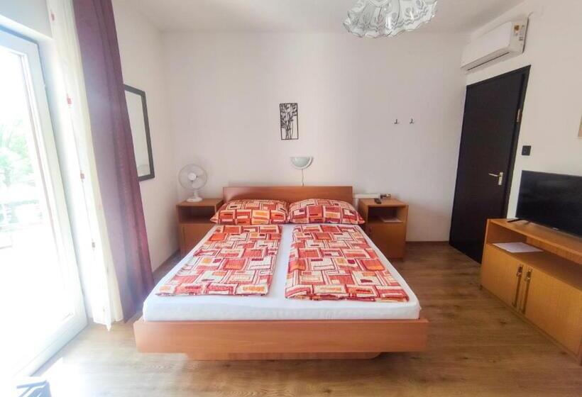 Номер Стандарт с Балконом, Viktória Panzió Zamárdi