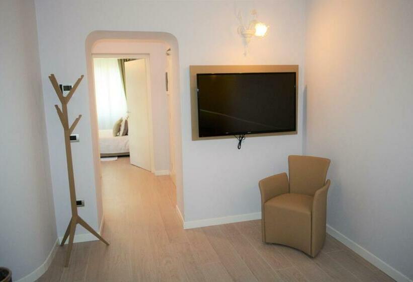 スイート, Les 7 Suites Erica