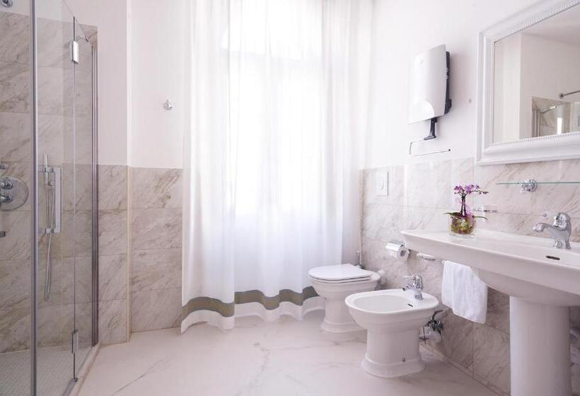 スーペリアースイート, Les 7 Suites Erica