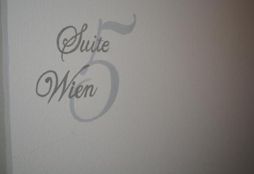 スーペリアースイート, Les 7 Suites Erica