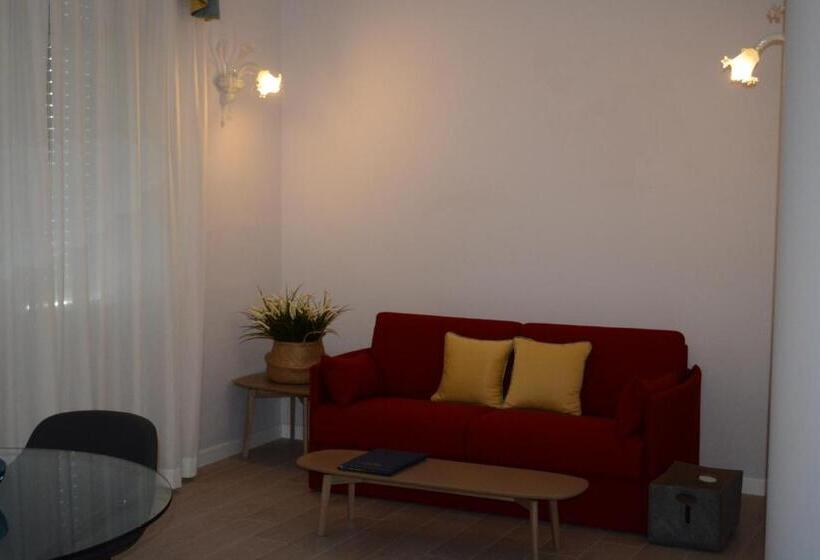 デラックススイート, Les 7 Suites Erica