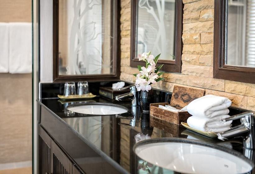 וילה עם חדר שינה אחד ובריכת שחיה, Alpina Phuket Nalina Resort & Spa