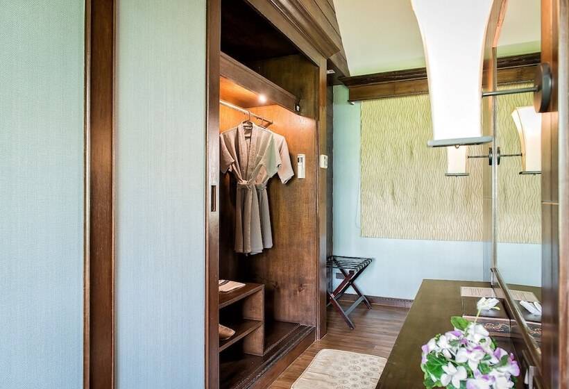 וילה עם חדר שינה אחד ובריכת שחיה, Alpina Phuket Nalina Resort & Spa