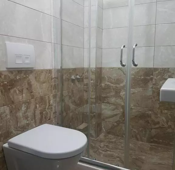 スタンダードシングルルーム, Bristol Hotel Tirana