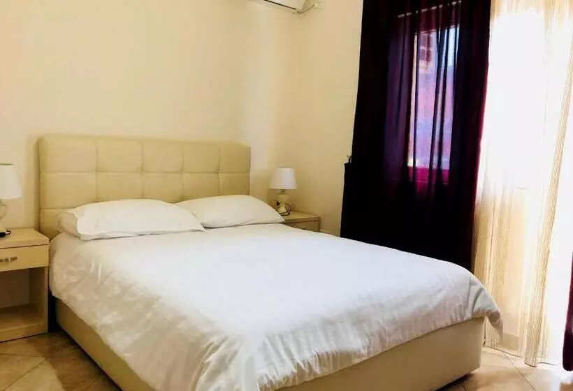 スタンダードルーム, Bristol Hotel Tirana