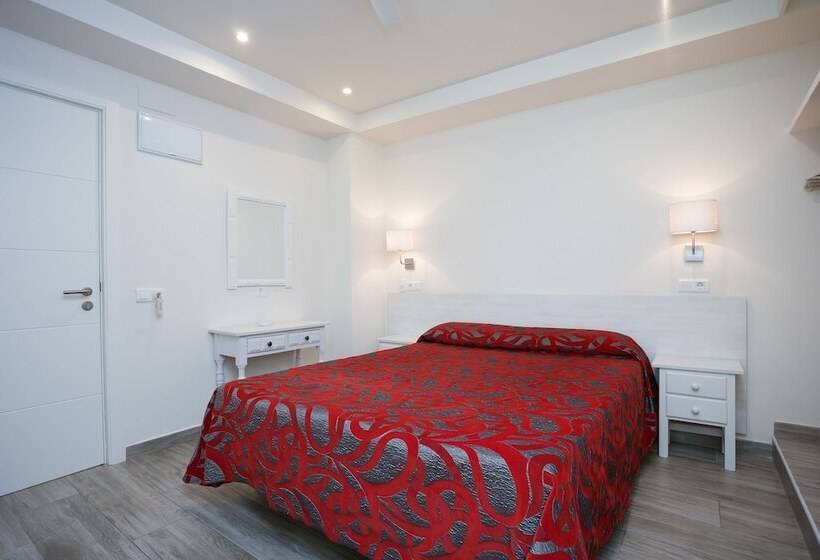 スタンダードルーム, Hostal Sol Y Miel