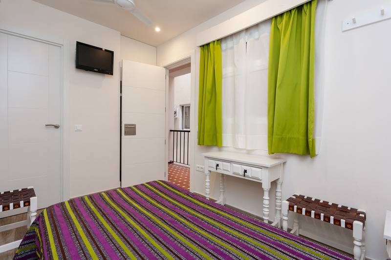 اتاق استاندارد یک نفره, Hostal Sol Y Miel