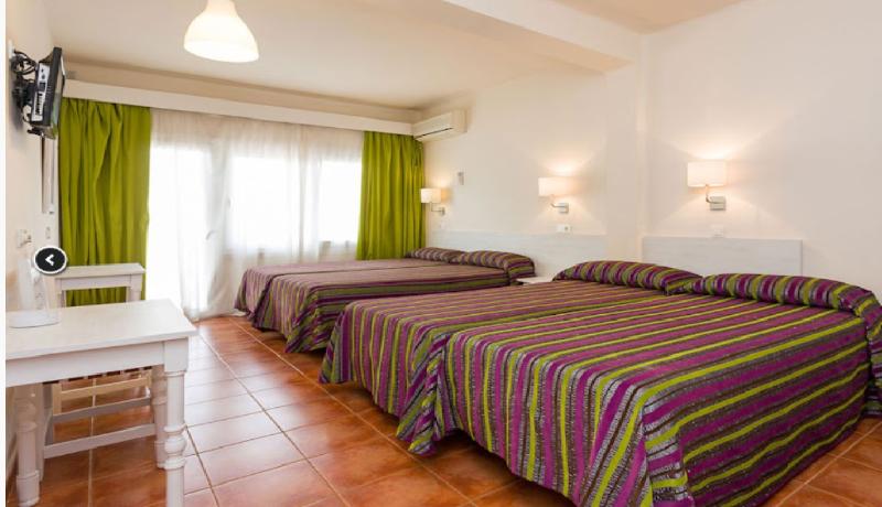 スタンダード４人部屋, Hostal Sol Y Miel