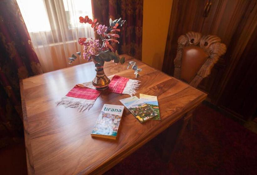 豪华房间, Brilant Antik