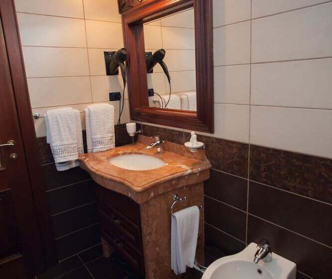 标准间, Brilant Antik