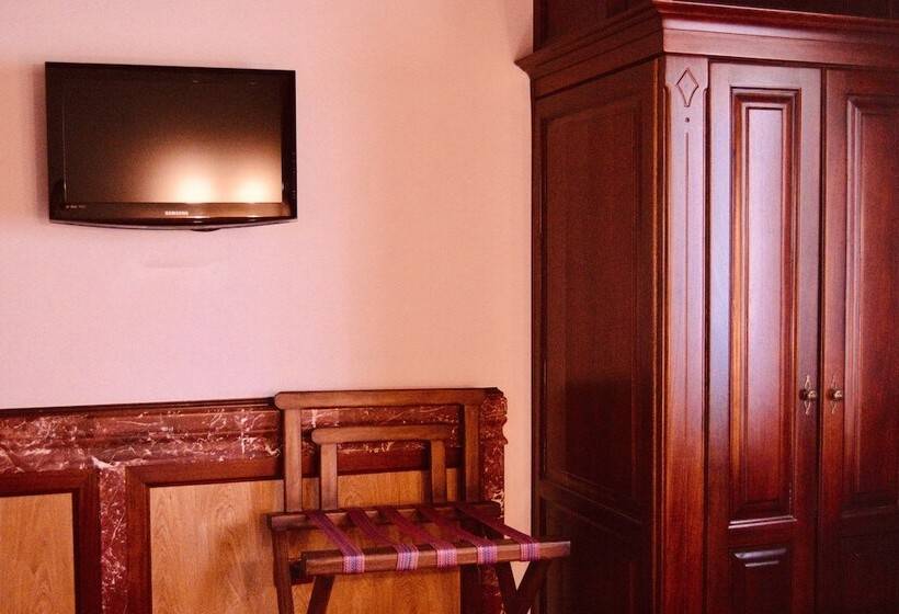 标准间, Brilant Antik