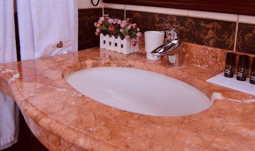 标准间, Brilant Antik