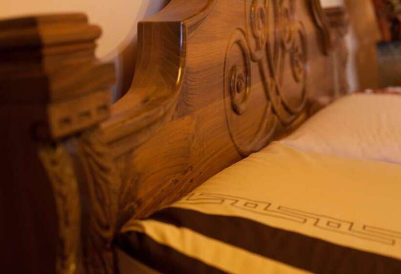 标准间, Brilant Antik