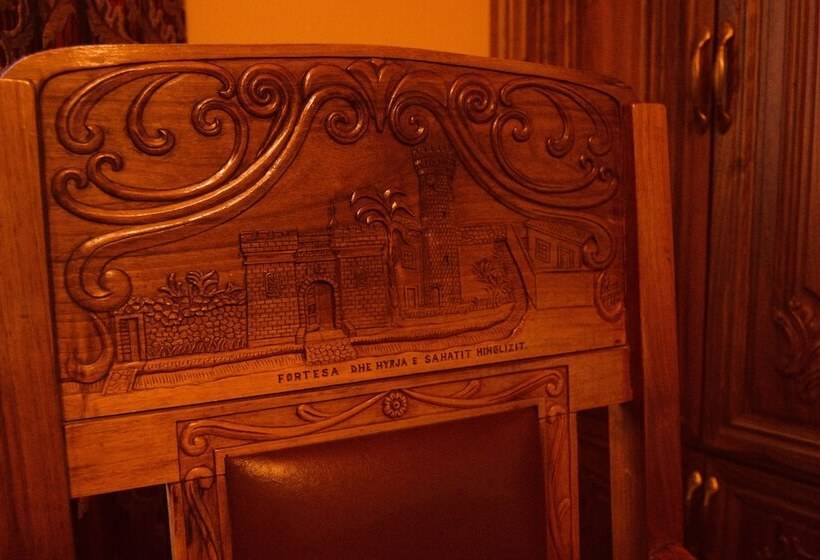 标准间, Brilant Antik