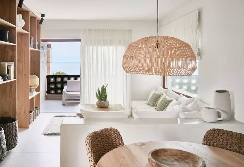 سوییت لوکس, Phāea Cretan Malia, A Member Of Design Hotels