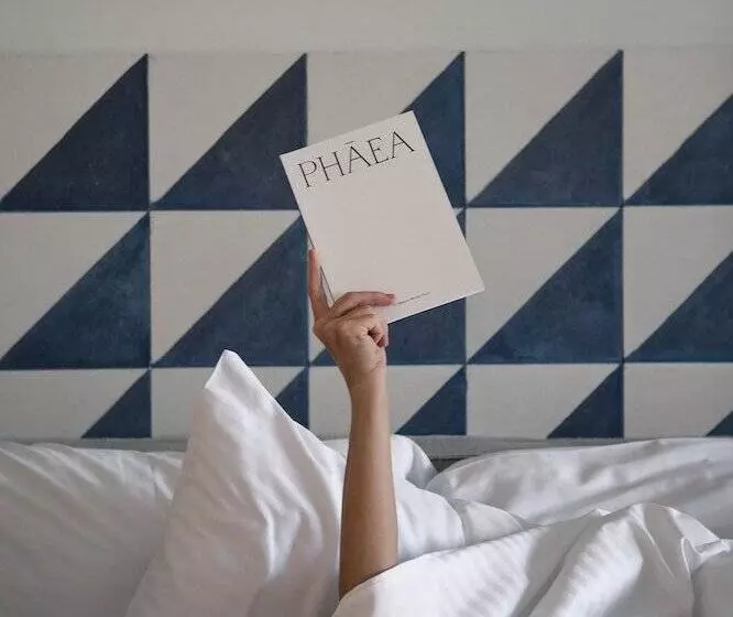 خانه یا کلبه ی ییلاقی با نمای استخر, Phāea Cretan Malia, A Member Of Design Hotels