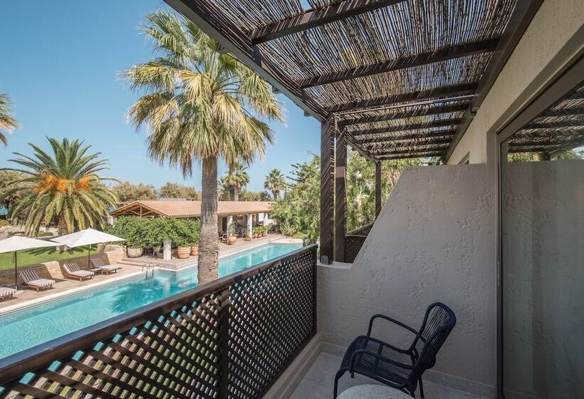 バンガロープールビュー, Phāea Cretan Malia, A Member Of Design Hotels