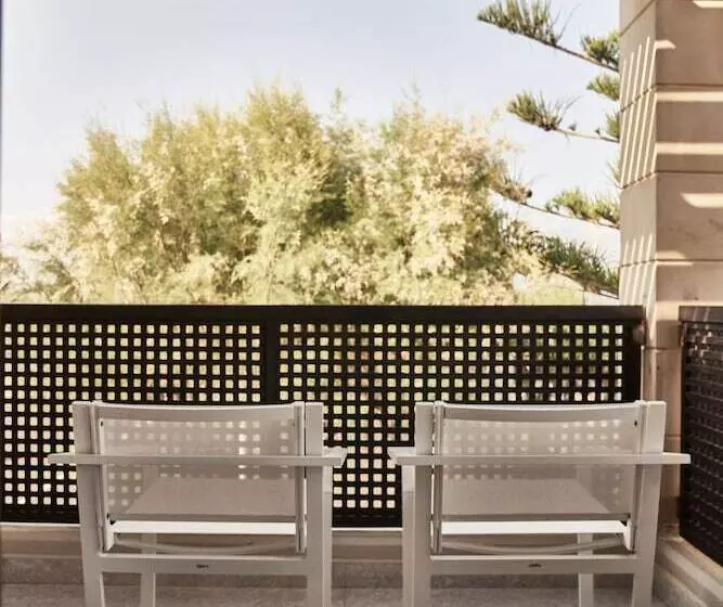 سوییت لوکس, Phāea Cretan Malia, A Member Of Design Hotels