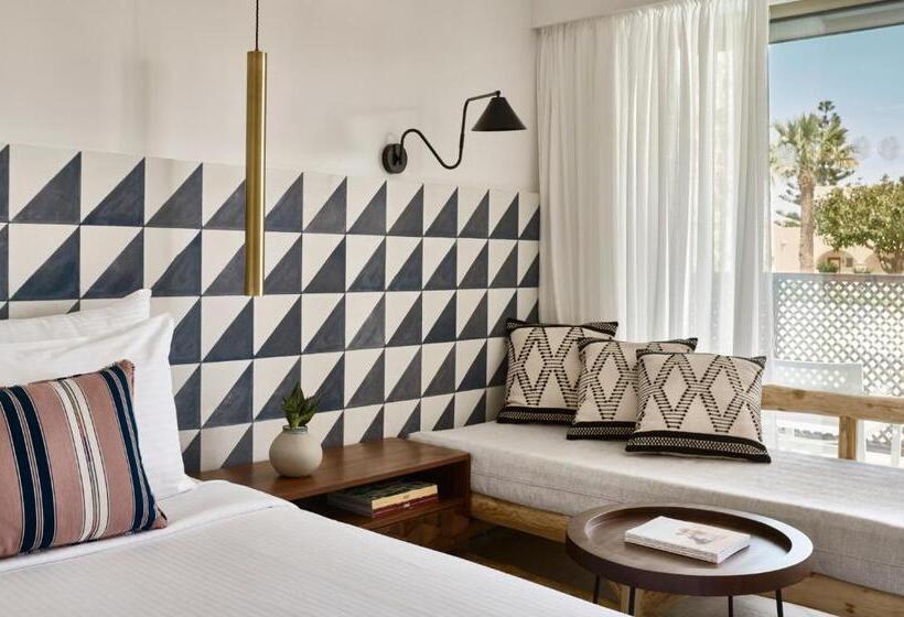 Бунгало с видом на бассейн, Phāea Cretan Malia, A Member Of Design Hotels