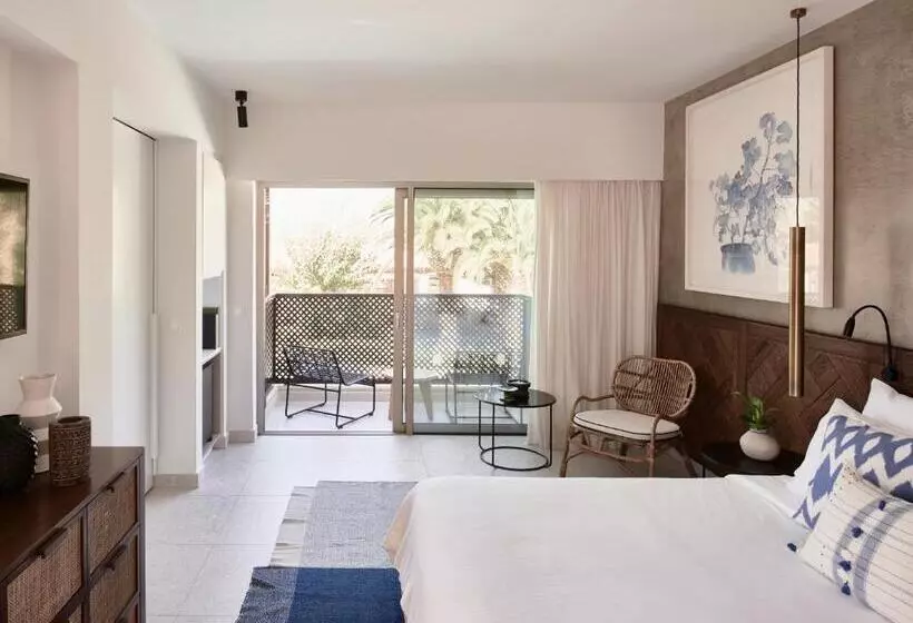 بنگله خانوادگی, Phāea Cretan Malia, A Member Of Design Hotels