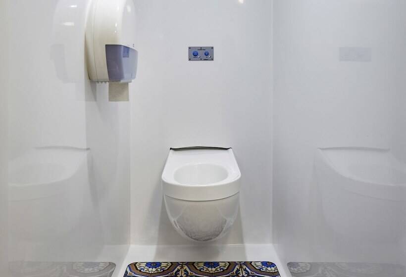 Cameră Standard, F1 Bourges Le Subdray