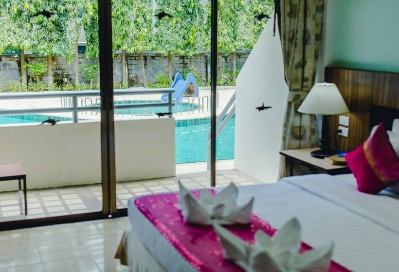 수피리어 룸 풀장 전망, Karon Whale Resort