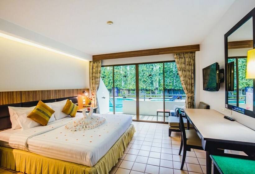 Номер Deluxe, Karon Whale Resort