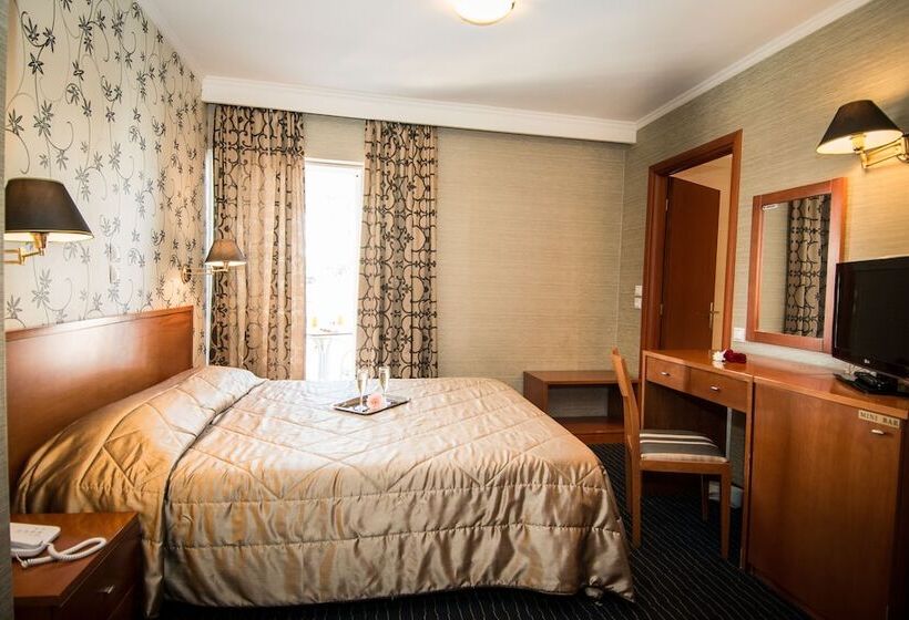 اتاق استاندارد یک نفره, Palatino