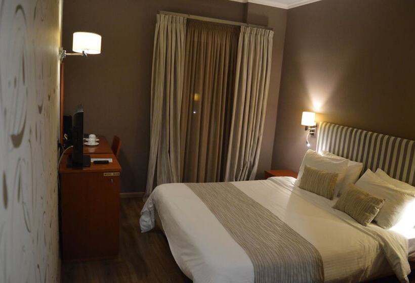 اتاق استاندارد با چشم‌انداز کوهستان, Palatino