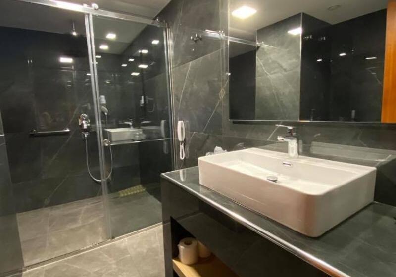 اتاق استاندارد با چشم‌انداز دریا, Palatino