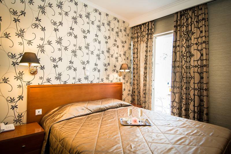 اتاق استاندارد یک نفره, Palatino