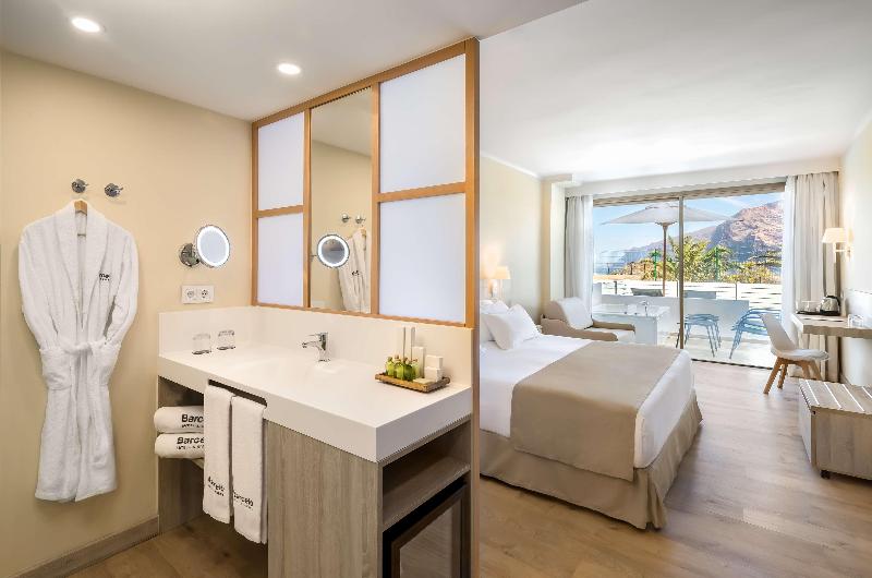 اتاق استاندارد با چشم‌انداز دریا, Palatino