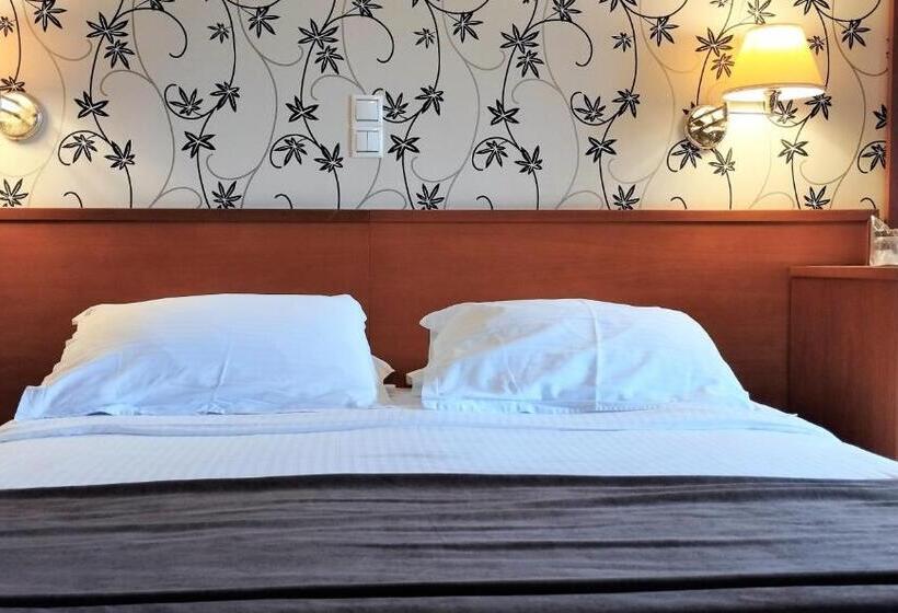 اتاق استاندارد یک نفره, Palatino