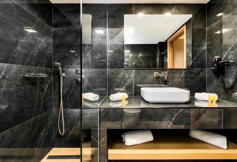 اتاق استاندارد با چشم‌انداز, Palatino