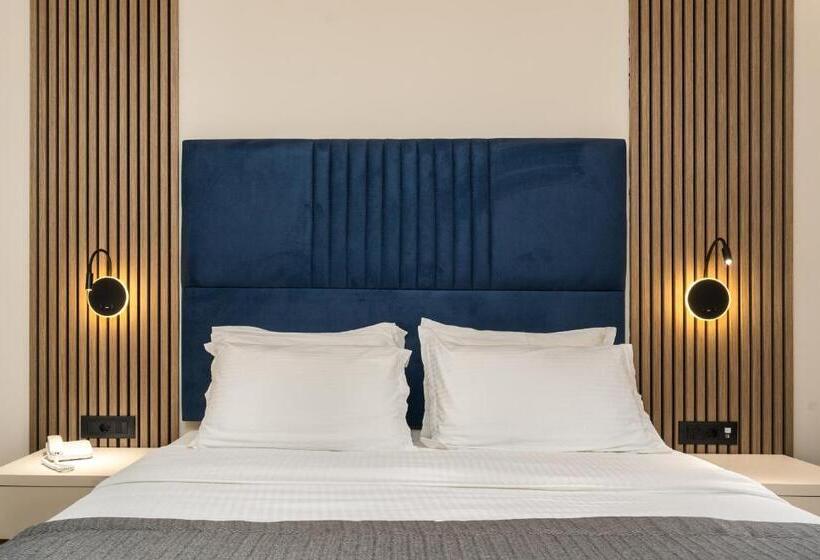 اتاق اساندارد با چشم‌انداز جانبی به دریا, Palatino