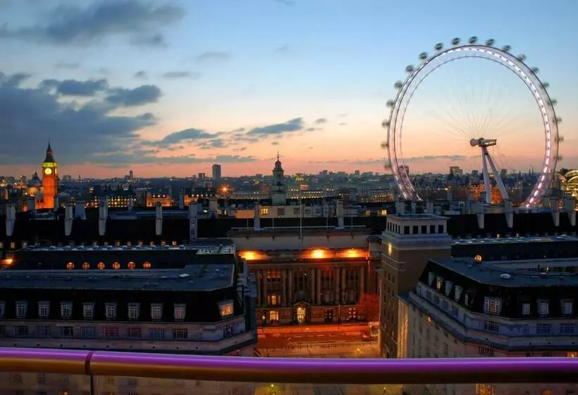 Ullakkosviitti, Park Plaza County Hall London