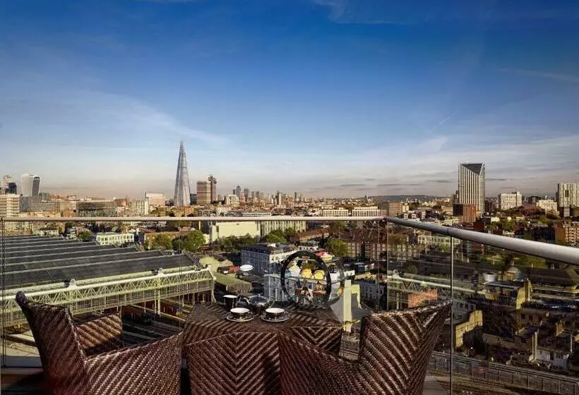 Ullakkosviitti, Park Plaza County Hall London