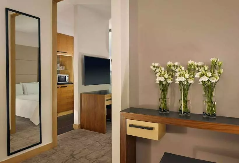 Executive-studio, Park Plaza County Hall London