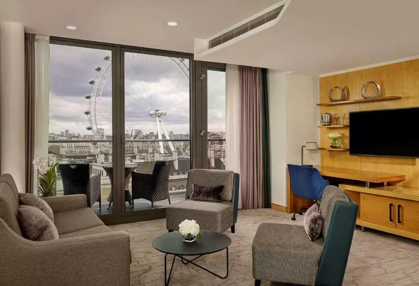 Ullakkosviitti, Park Plaza County Hall London