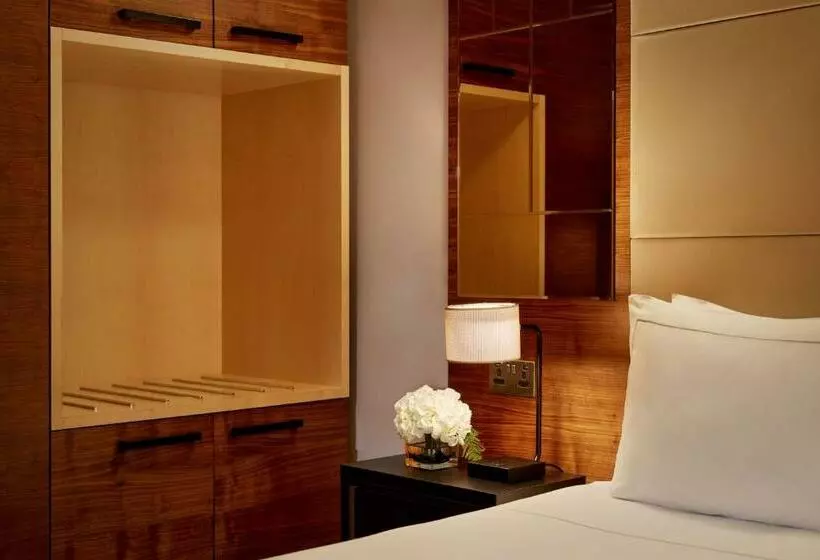 Superior-huone, Park Plaza County Hall London