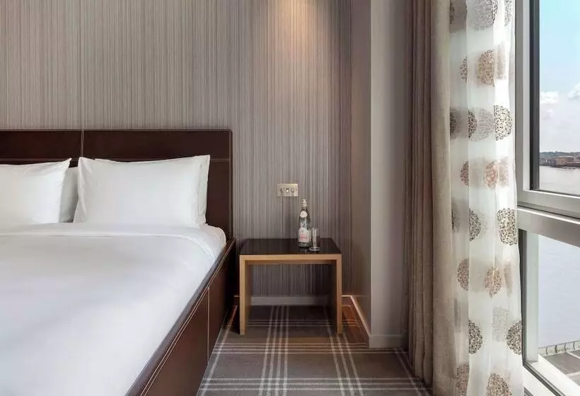 スイート, Radisson Blu Hotel, London Canary Wharf East