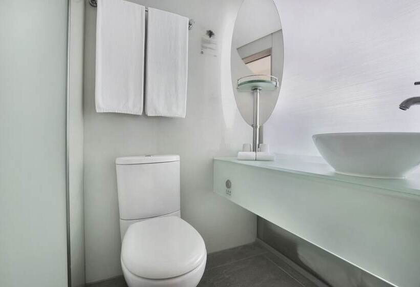 اتاق استاندارد سه نفره, Rambler Oasis