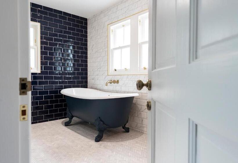 غرفة قياسية, Skeabost House