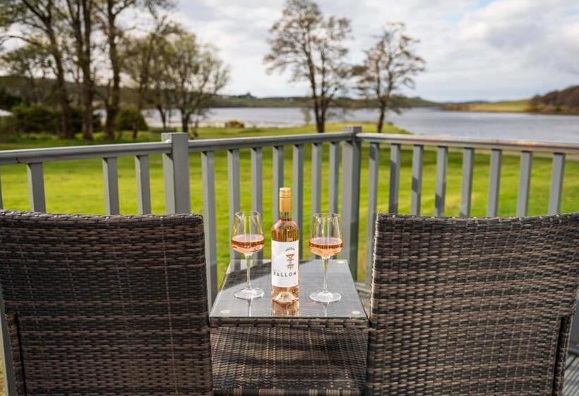 غرفة قياسية مطلّة علي البحر, Skeabost House